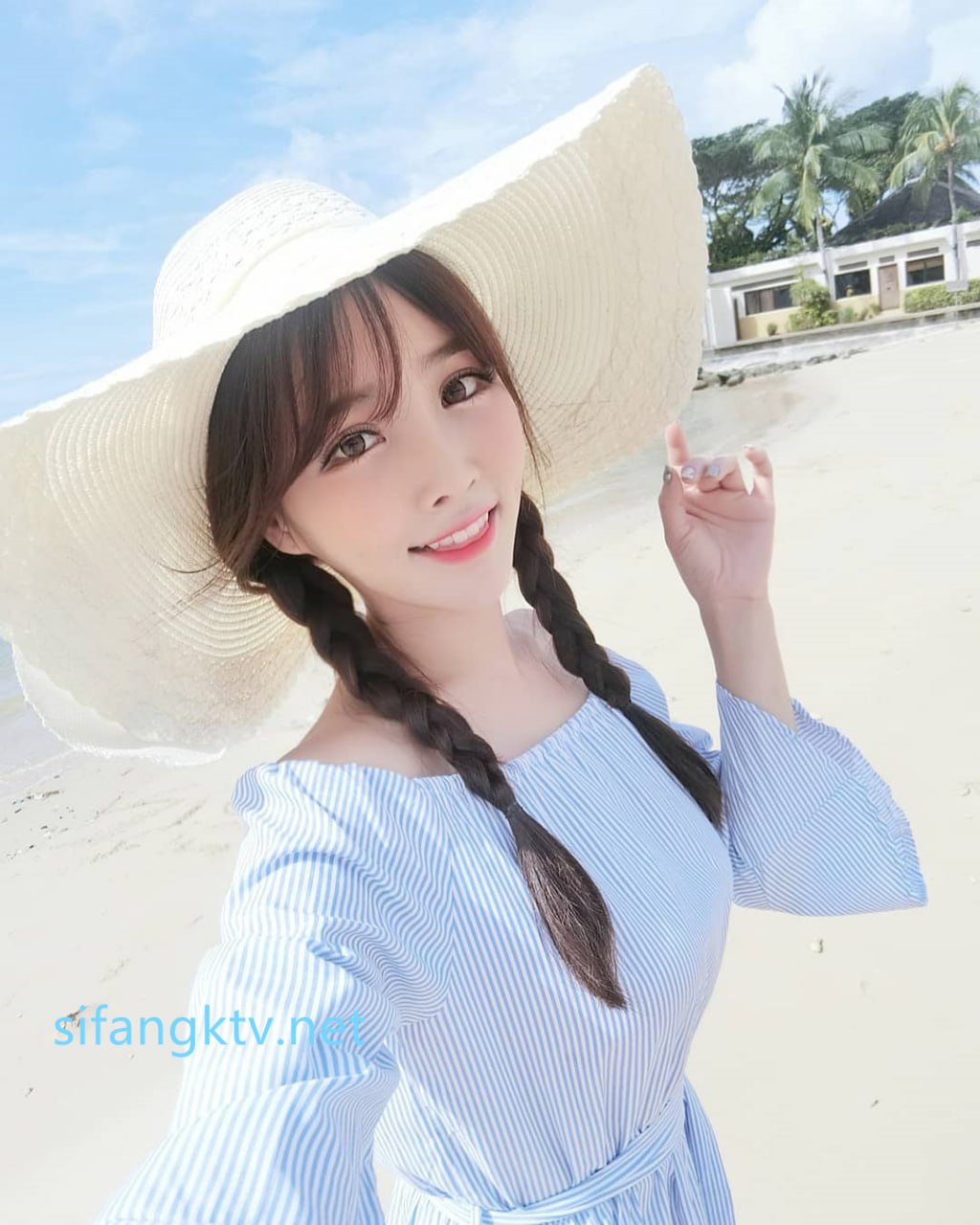 【2023-08-17】Shanyue with a beautiful figure.m4v