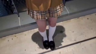 第一次苗条的业余爱好者被传教和骑乘